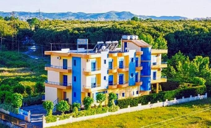 Aparthotel Eleart Golem  Zewnętrze zdjęcie